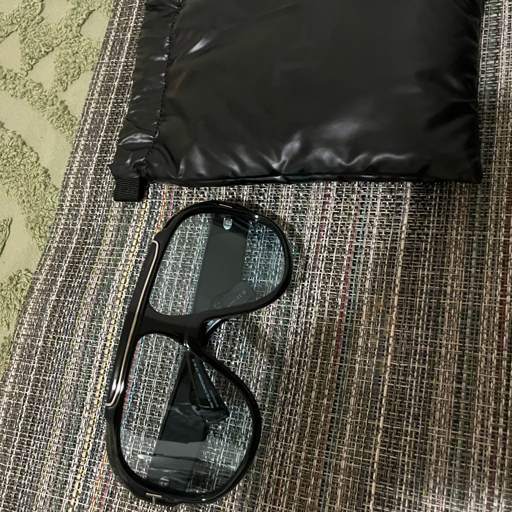 Black Oversized Sunglasses with Pouch
